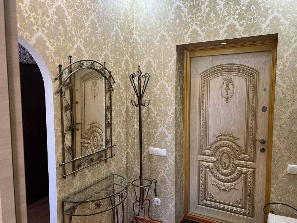 Продам 1 к кв квартиру з ремонтом. Центральний парк