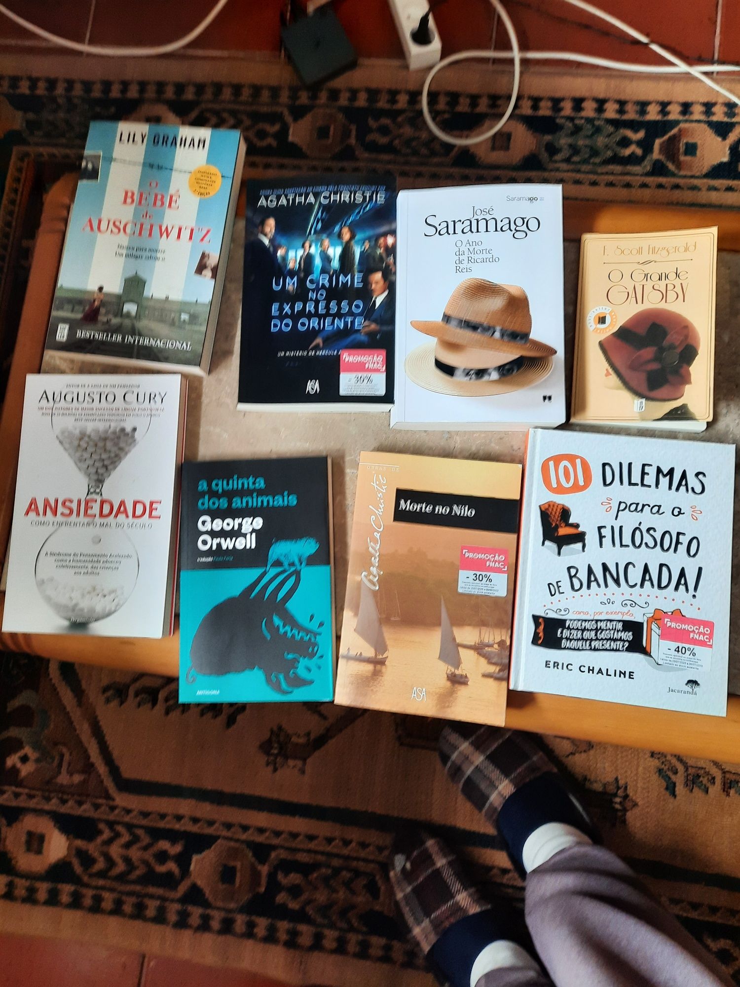 Livros novos e semi novos