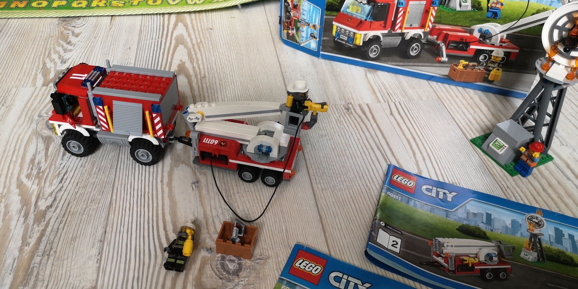 Конструктор LEGO City Пожарный пикап 60111