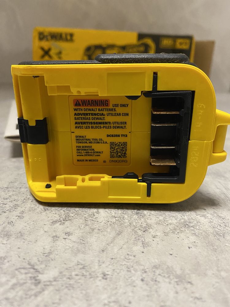 DeWALT DCS356 20Vmax безщітковий реноватор-мультитул привезено з США