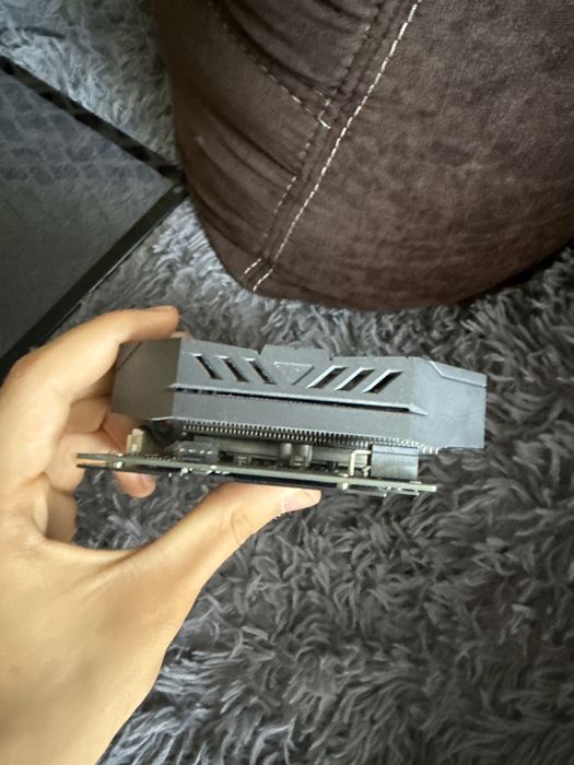 Karta graficzna 1050 2gb STRIX