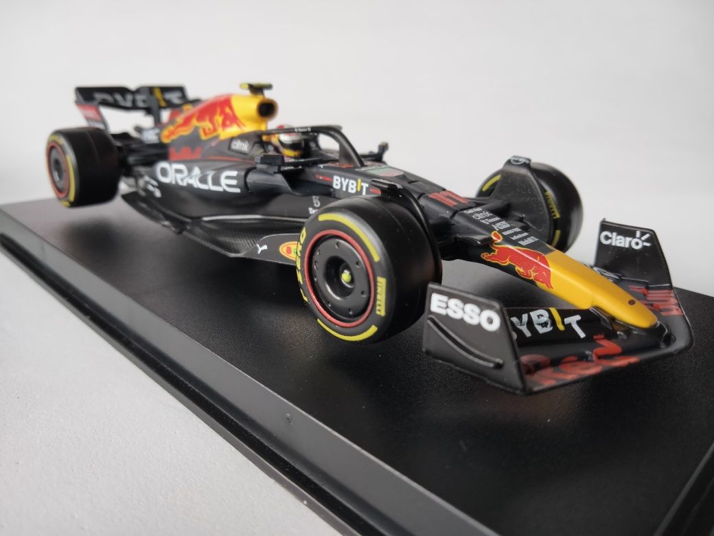 1/43 Red Bull RB18 #11 - Sérgio Pérez (2022)