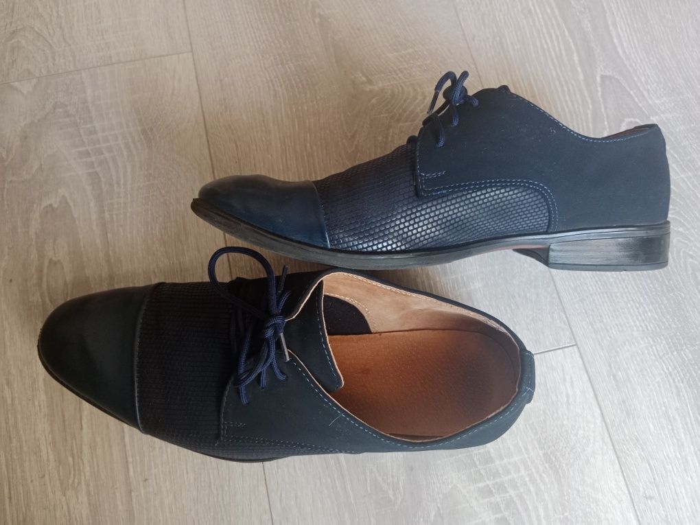 Buty komunijne wizytowe eleganckie chłopięce KMK 238 granatowe rozm 35