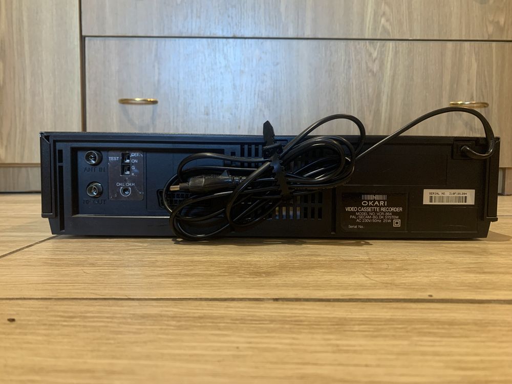 Продам касетный проигриватель OKARI VCR-864