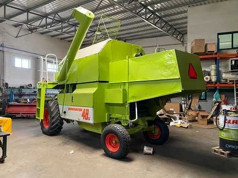 Claas Dominator 48