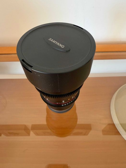 Samyang 10mm f/3.1 para montagem Sony