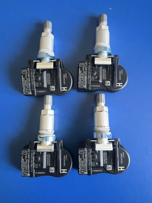 Комплект 4шт Yaguar i-Pace Датчик тиску 433Mhz GX631A159AA J38AA