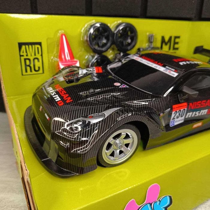 Дрифт Машинка на Пульте Управления 1:18 Nissan GT-R Скорость 30 км/час