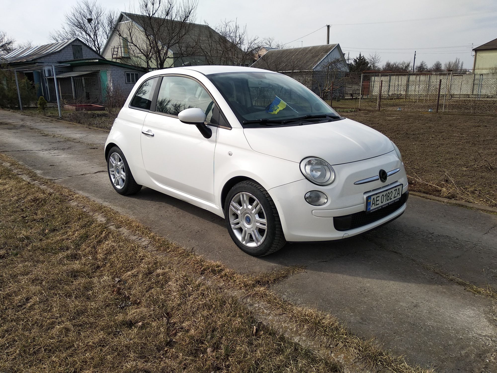 FIAT 500 Electric,  запас ходу до 150км