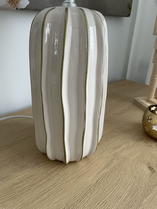 Lampa stołowa kremowa złota biała