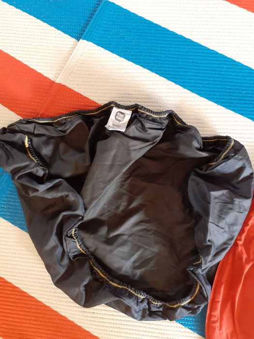 Forra de ovo com saco protetor térmico e capota (Tuc Tuc) - IMPECÁVEL