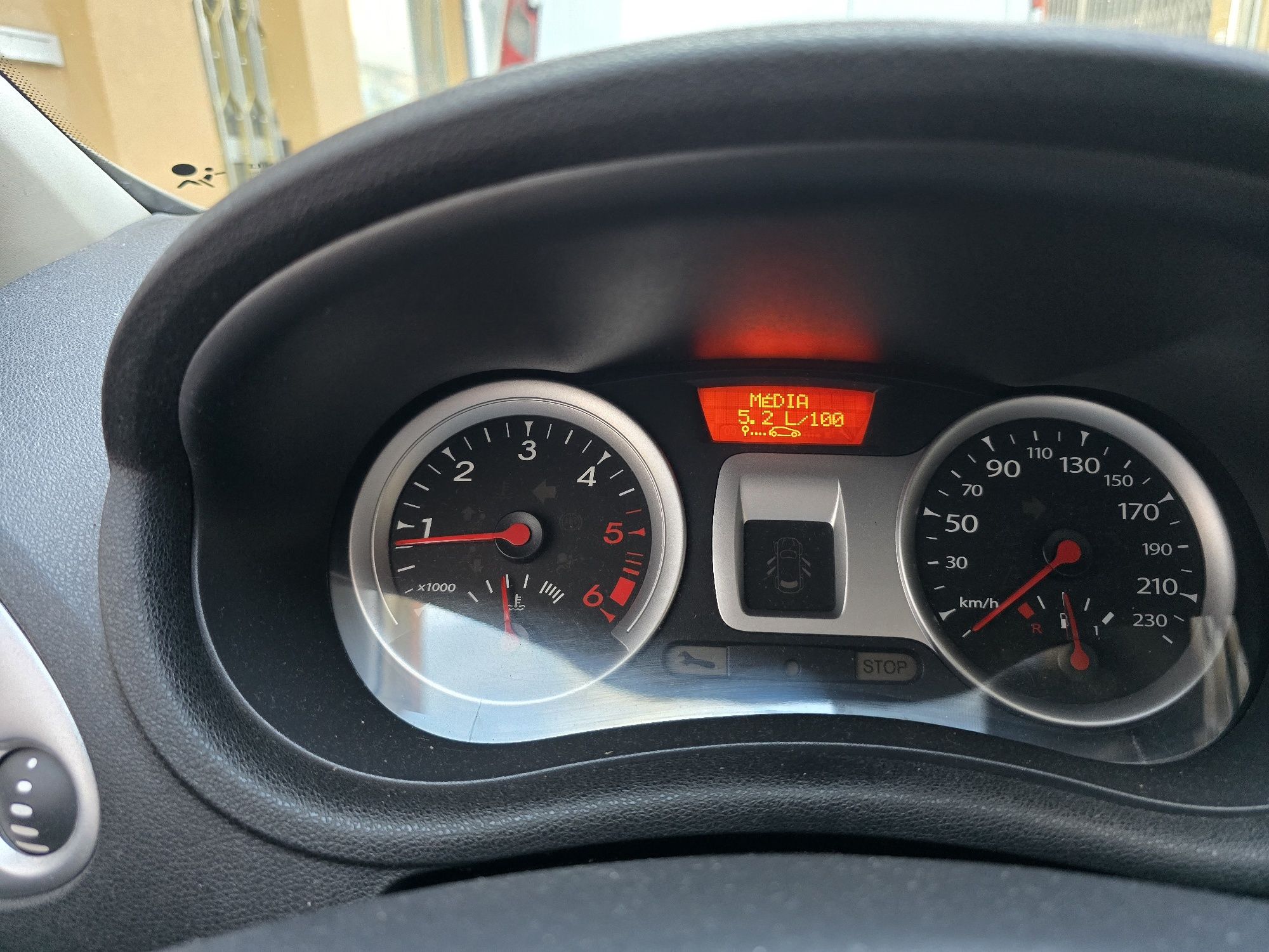 Renault clio 3 1.5dci 120cv