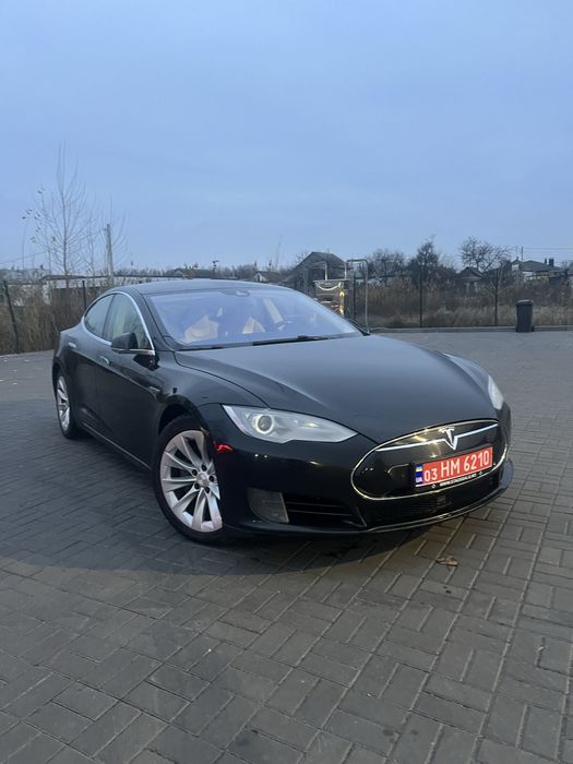 Tesla s 2015 70D