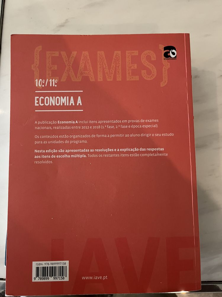 Livro preparação para exame economia 10/11