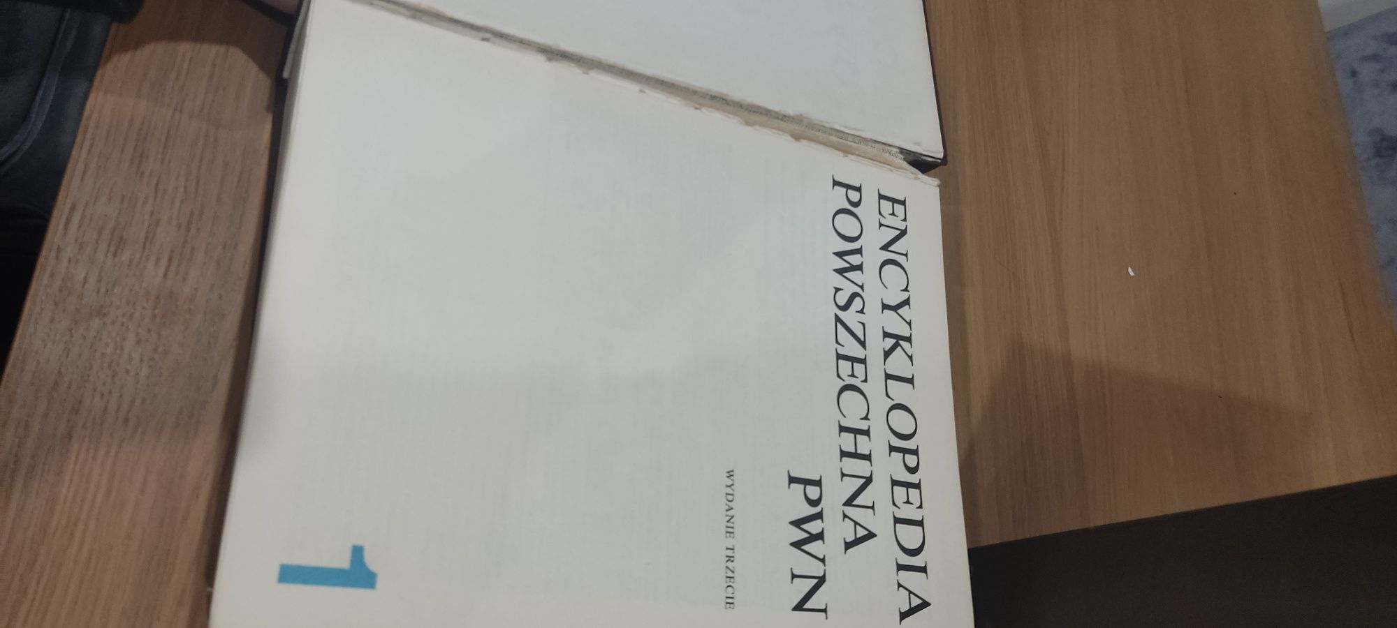 Encyklopedia powszechna PWN 4 tomy