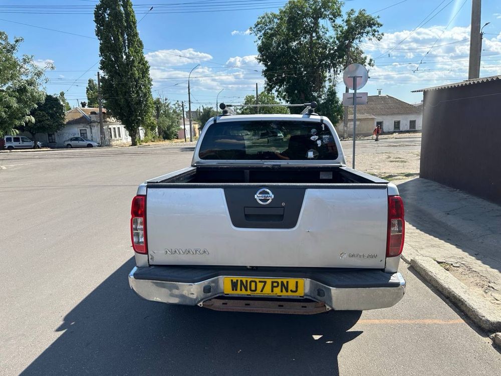 Nissan Navara D40