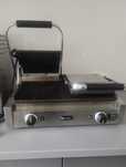 Grill  kontaktowy Hendi