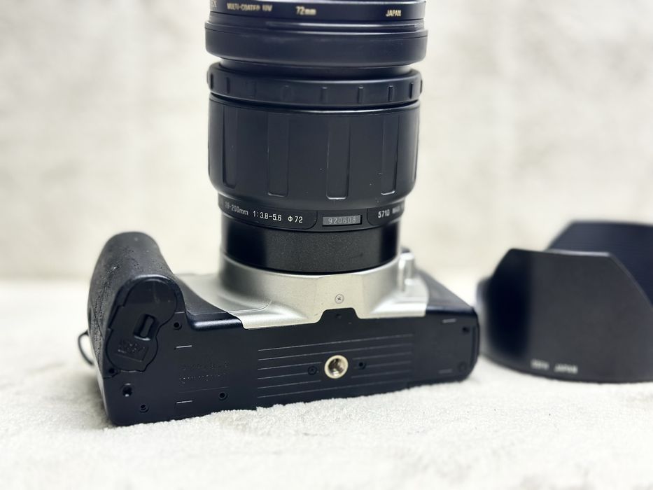 Canon EOS 300 obiektyw tamron 28-200 f3.8-5.6 aparat analogowy tradycy