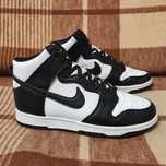 Оригінальні кросівки nike dunk
устілка 25 см