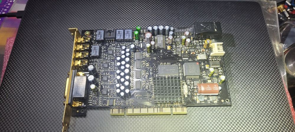 Звуковая карта Creative Sb0550