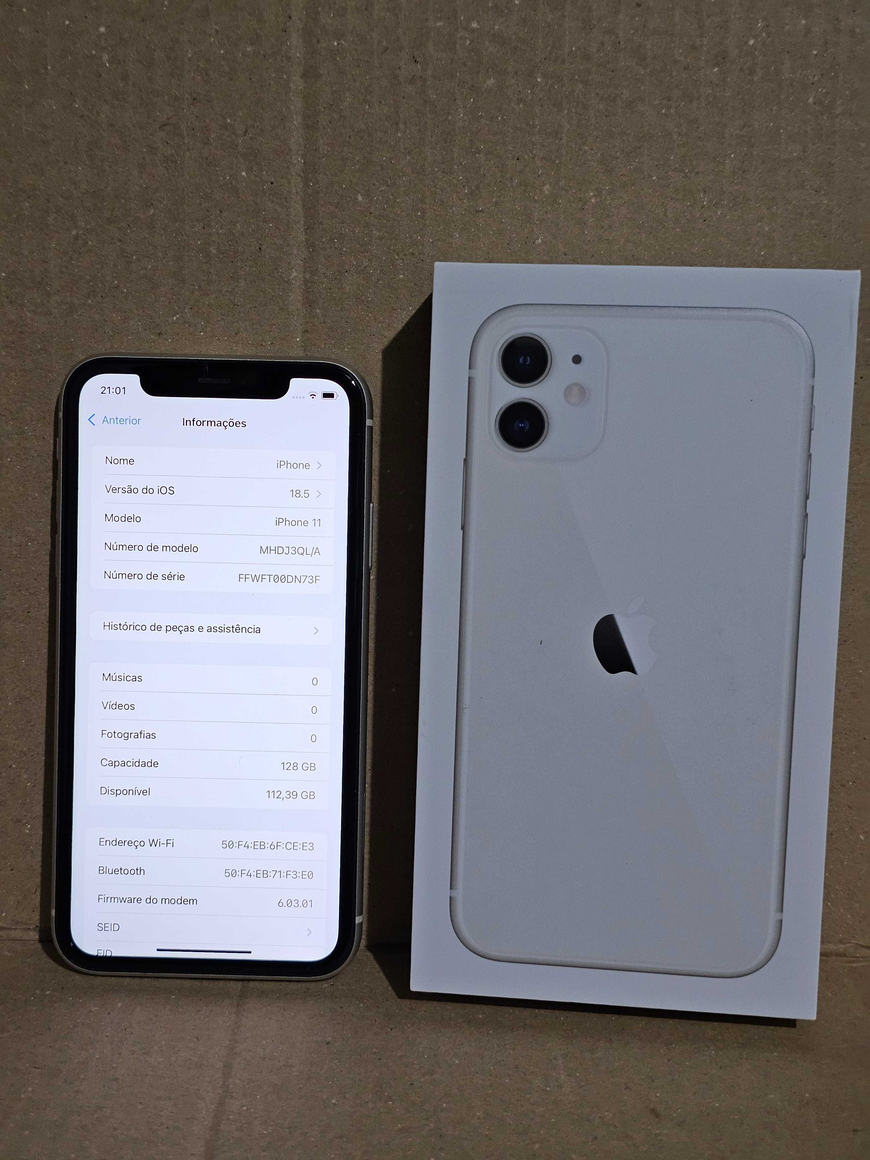 Iphone 11 de 128Gb. Bateria a 73%. Excelente estado. Tudo original.