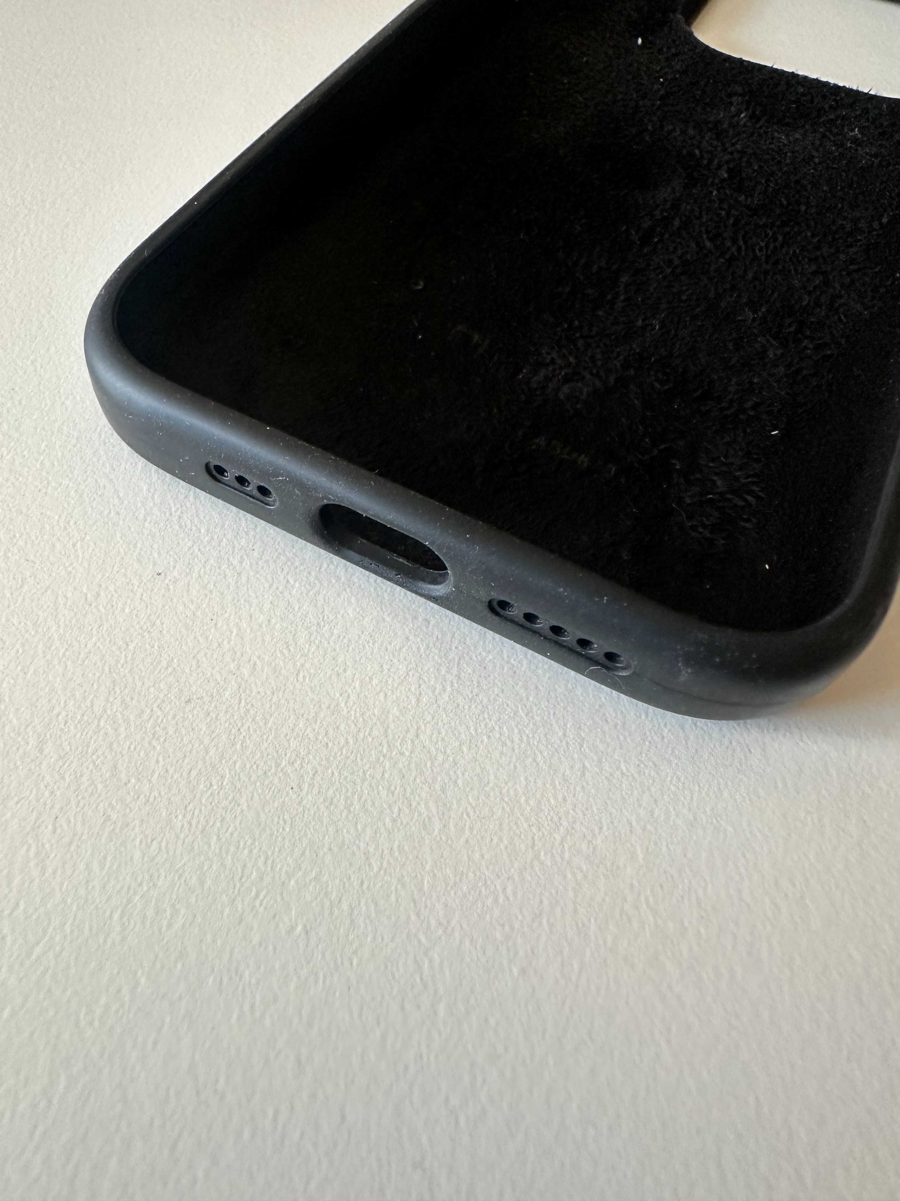 Silikonowe etui Apple do iPhone 15 Pro