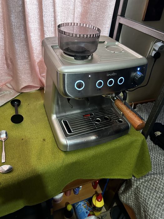 Ріжкова кавоварка Breville Barista Max VCF126X