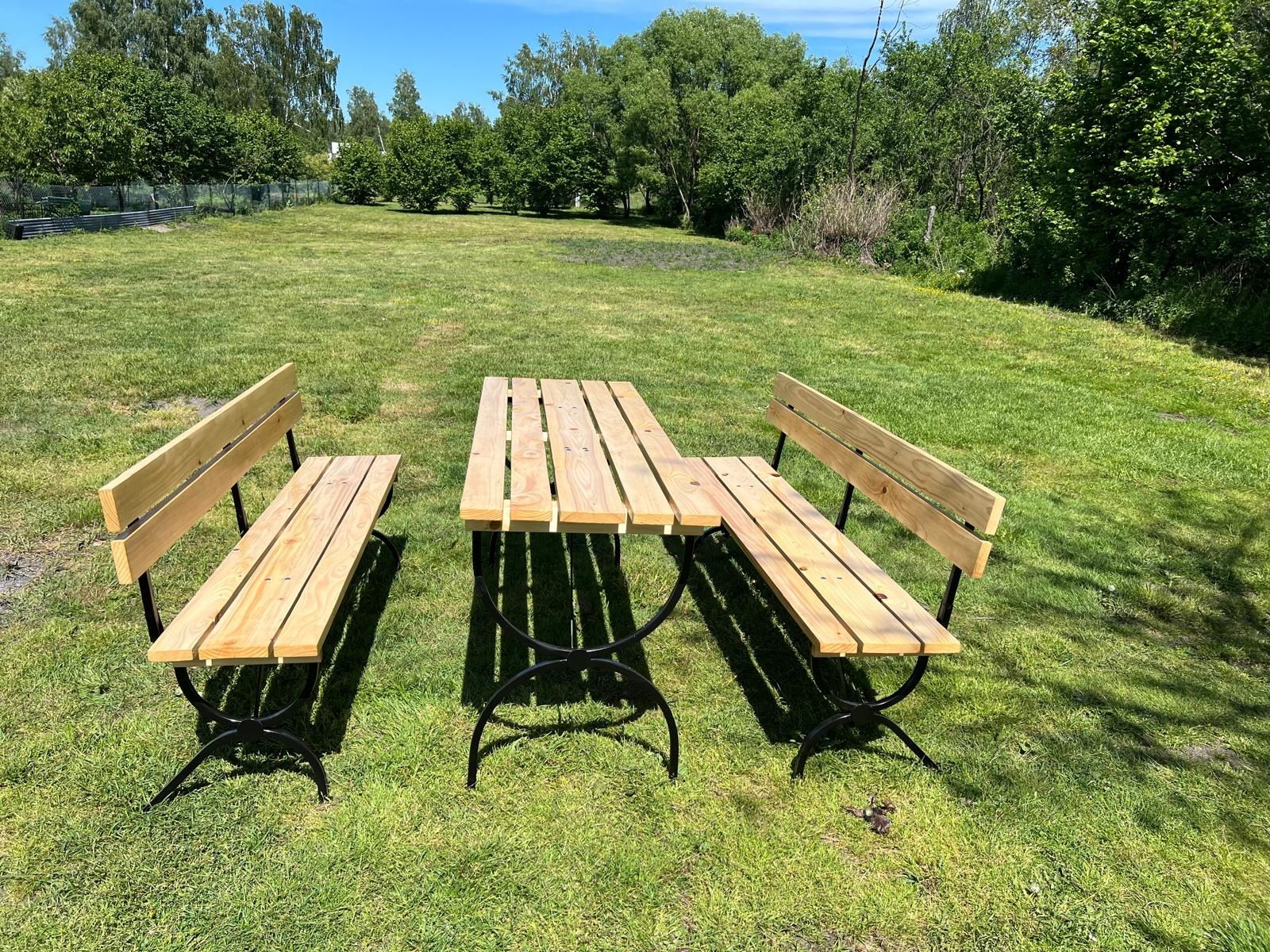 Wynajmę, wypożyczę zestaw ogrodowy stół plus dwie ławki ( mam 2 kpl)