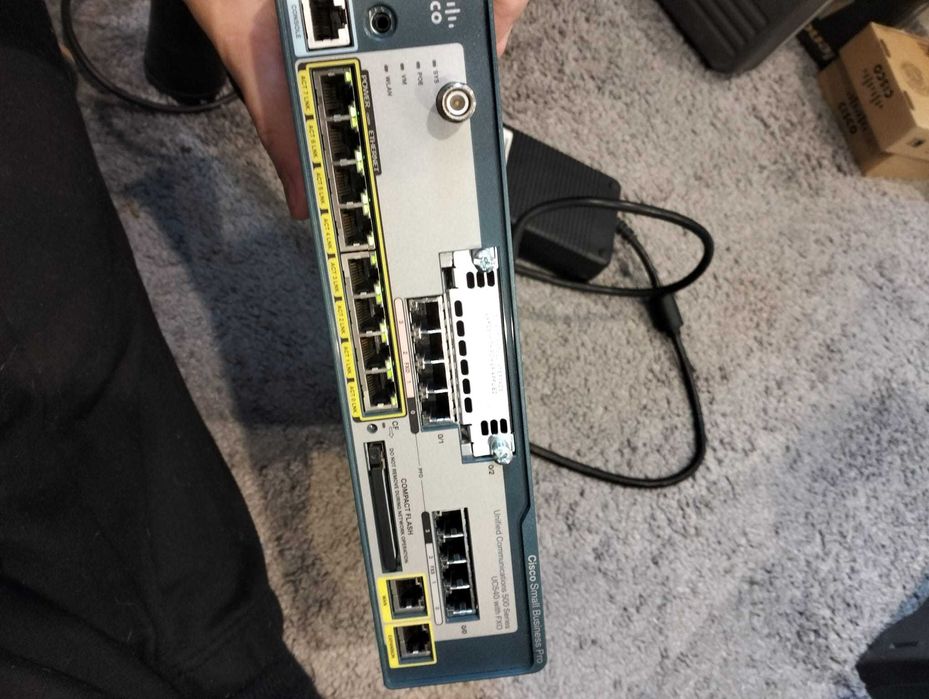 Cisco UC520-16 centrala telefoniczna