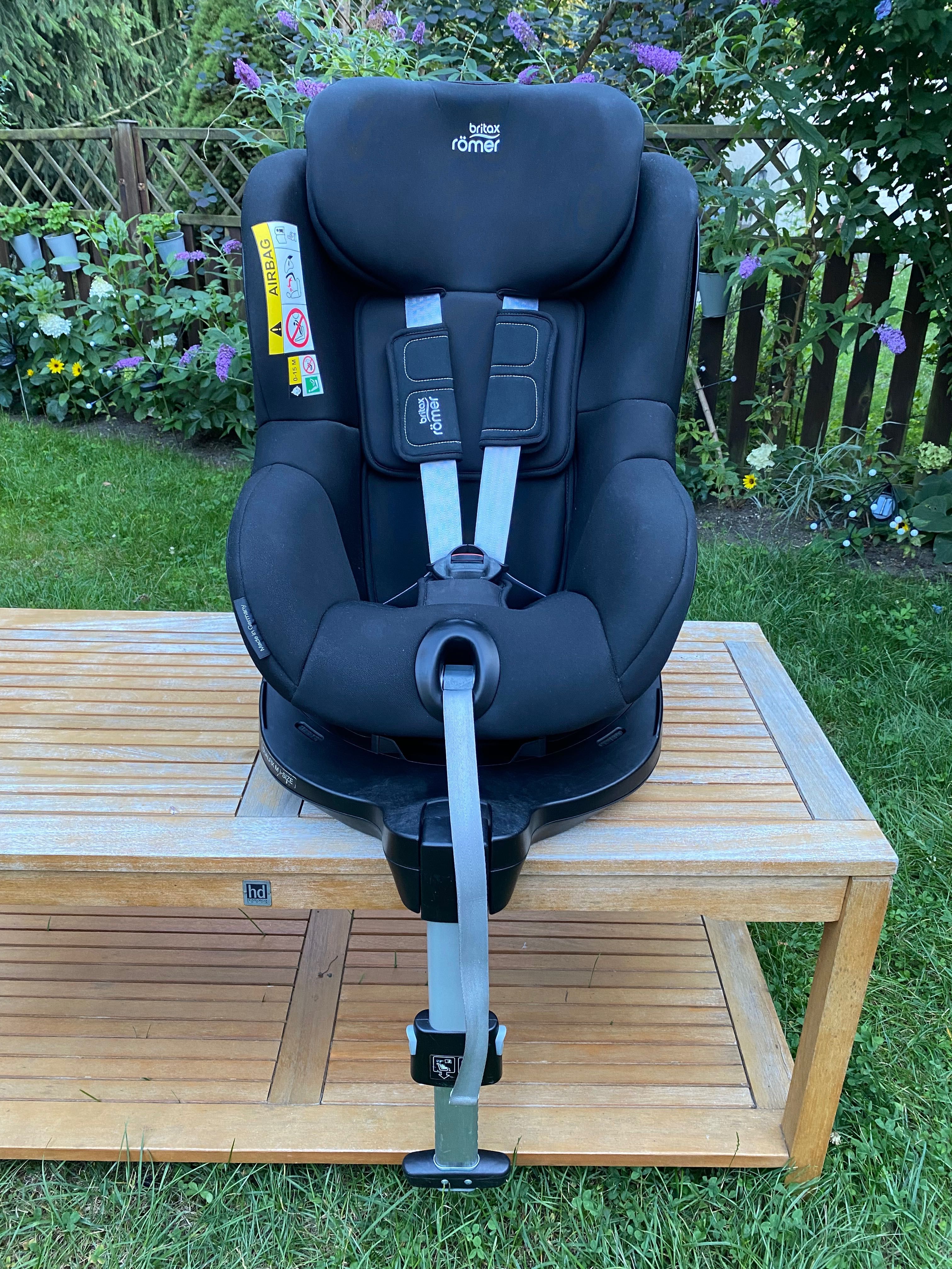 Fotelik Britax Romer Dualfix M I-Size Samochodowy 0-18kg obrotowy