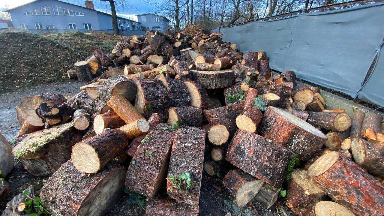 Drewno opałowe cięte w kawałkach