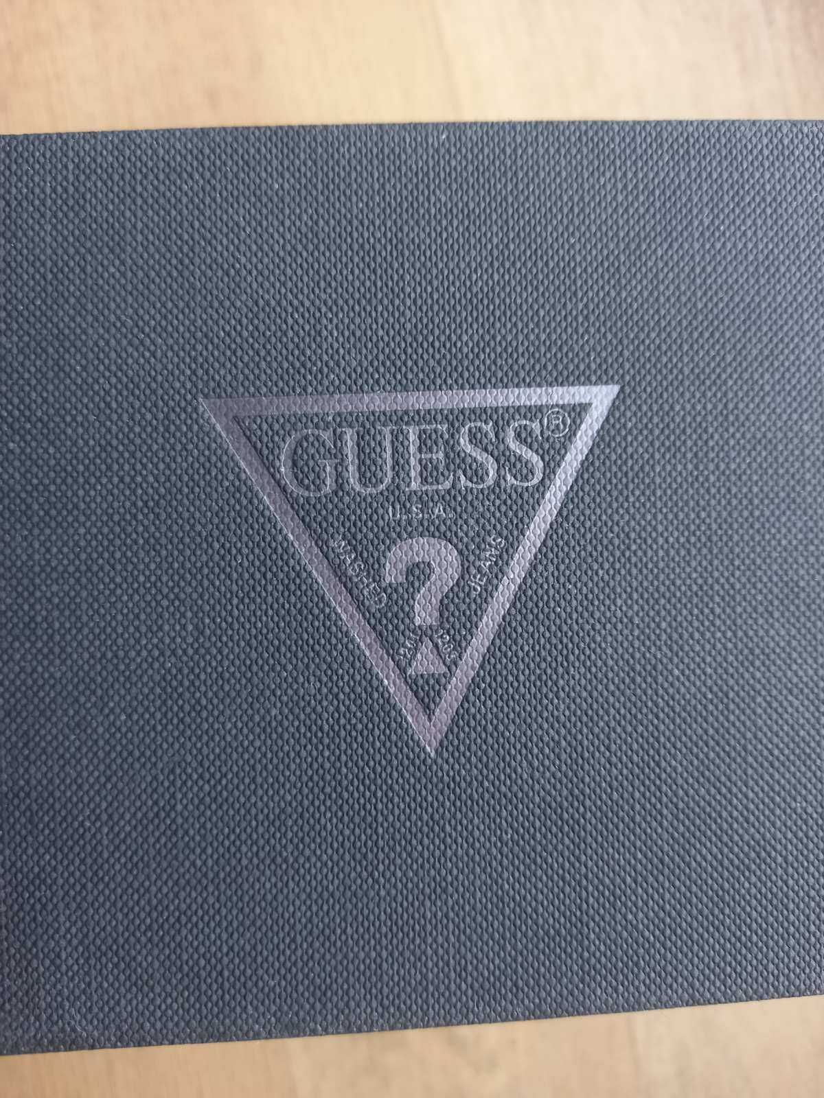 коробка для часов GUESS®