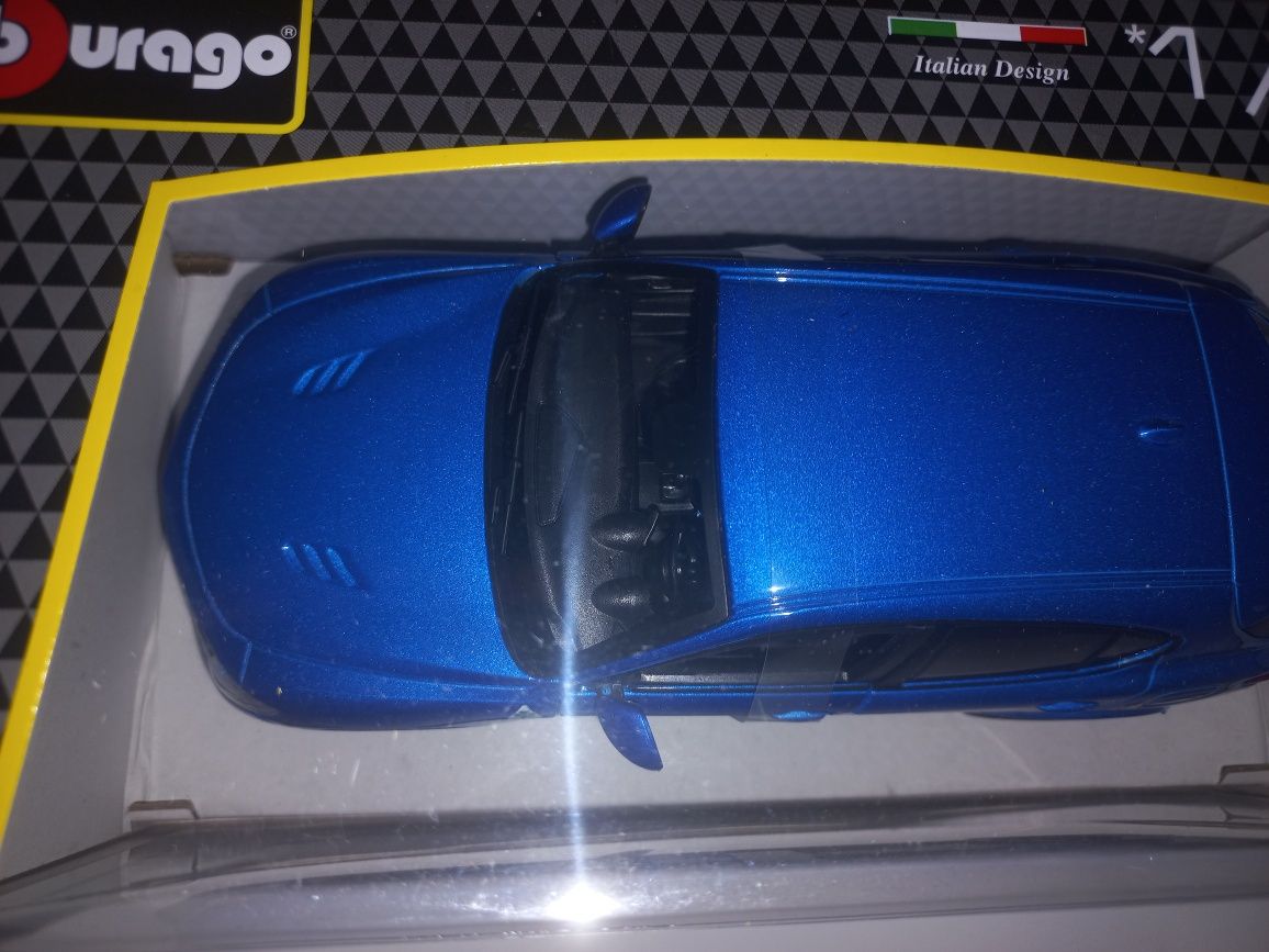 Bburago Alfa Romeo Stelvio,skala 1:24