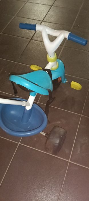 Triciclo de criança