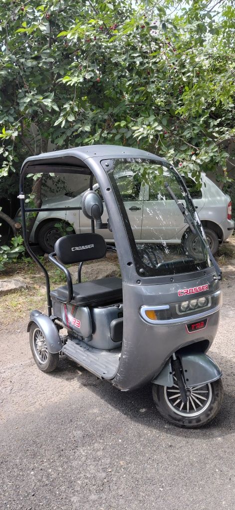 Электроскутер трецикл  Croser TR3