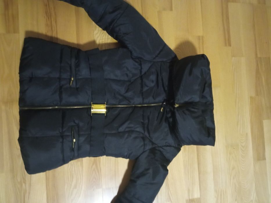 Продам женскую зимнюю куртку Calioppe.Оригинал