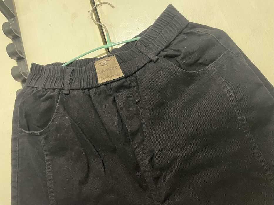 Чорні джинси на резинці