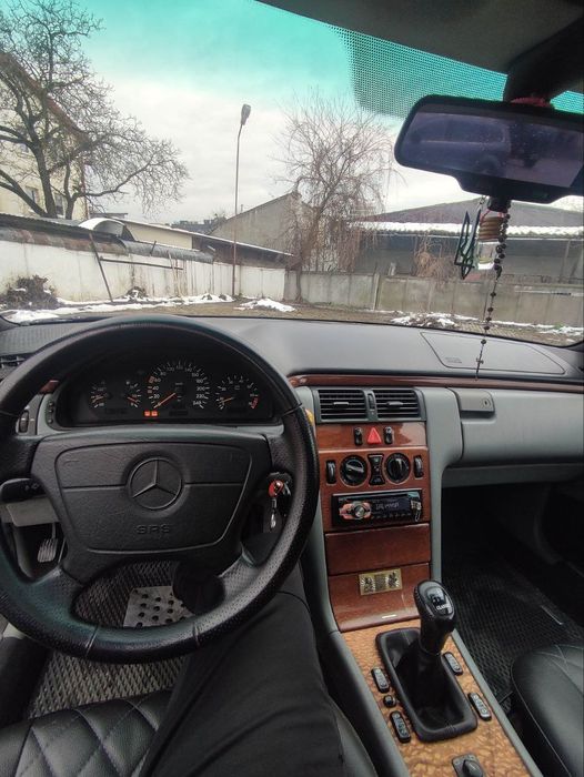 Mercedes Benz W210 2.0 газ/бензин Терміново