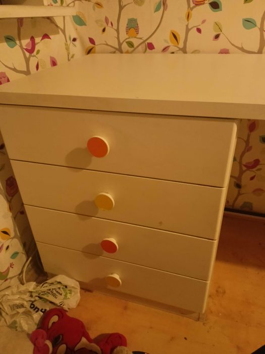 Łóżko piętrowe z biurkiem