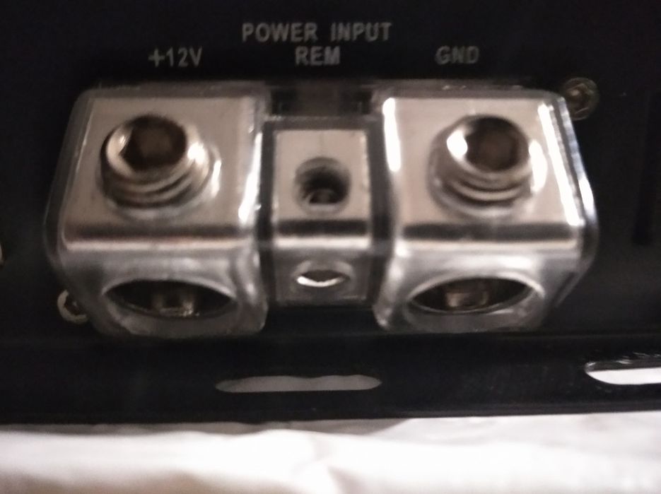 Усилитель Урал-Победа 5-канальный.