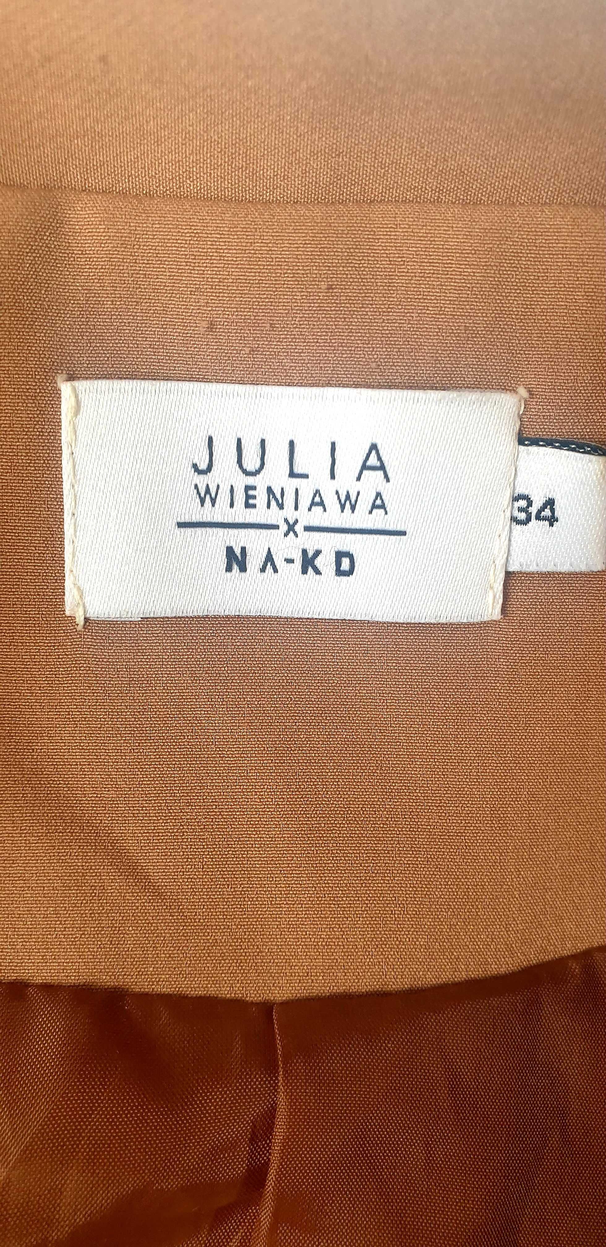 Garnitur Julia Wieniawa x NA-KD roz S