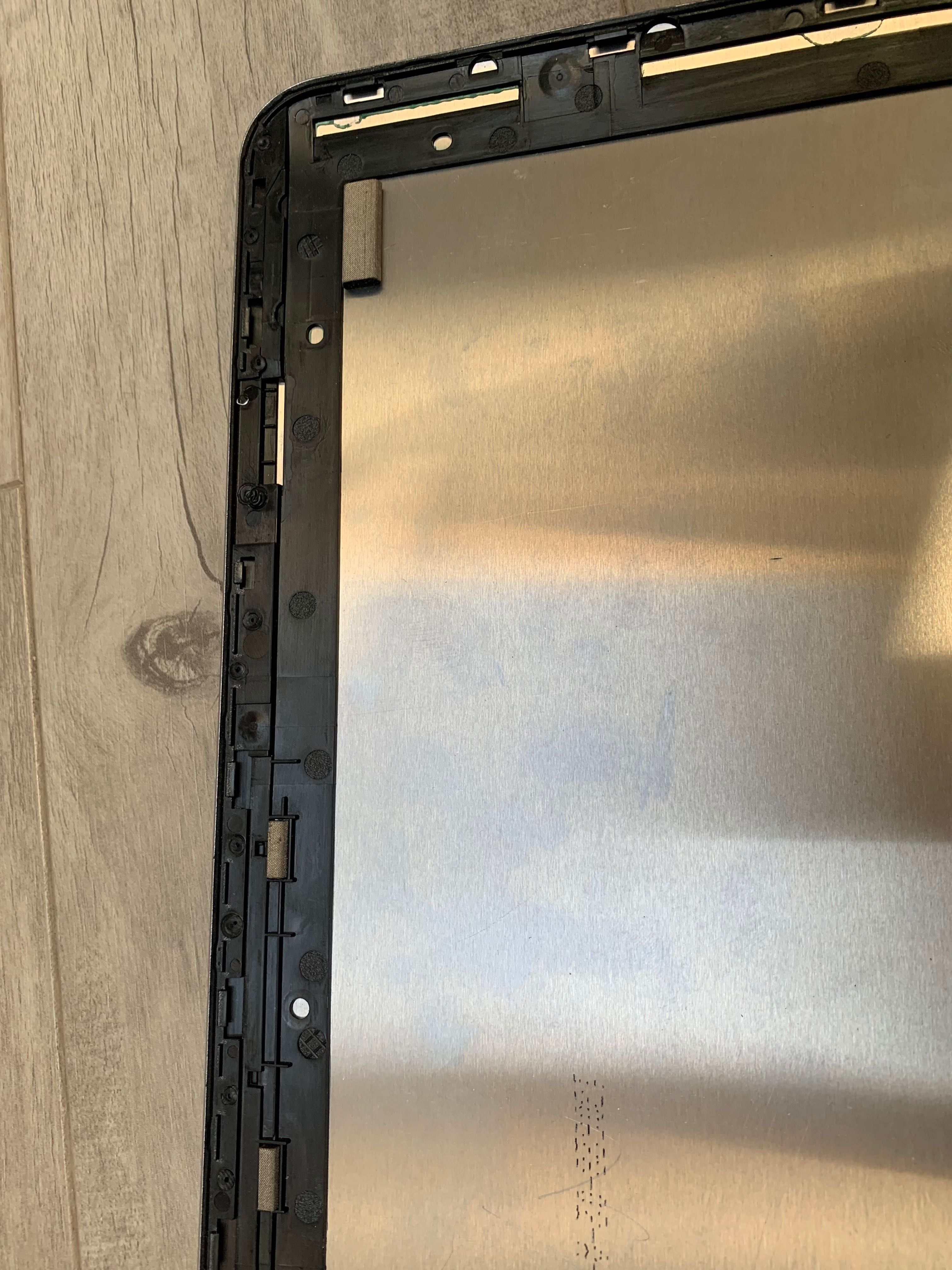 Klapa matrycy HP Envy Touchsmart 4-1130ew