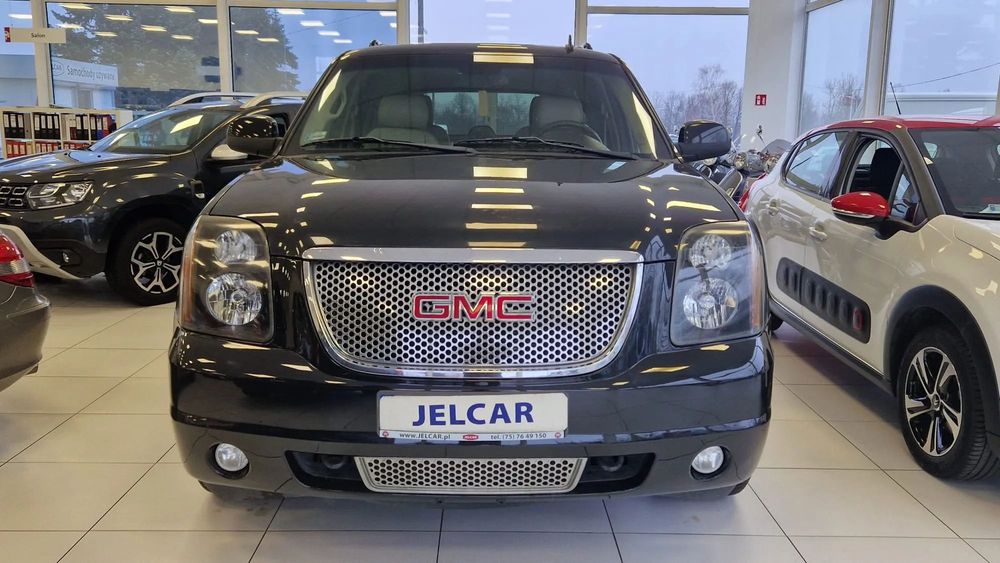 GMC Yukon GMC Yukon Denali XL 2011 6.2