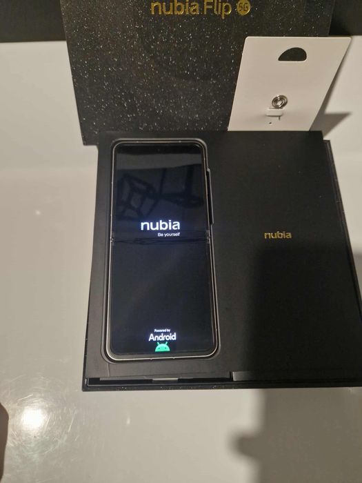 nubia flip 5g smartfon