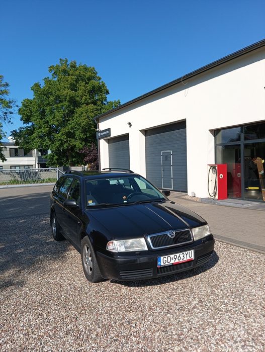 Skoda Octavia polski salon 2.0 benzyna