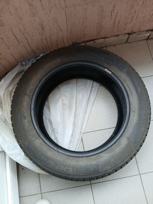 Зимові шини для автомобіля