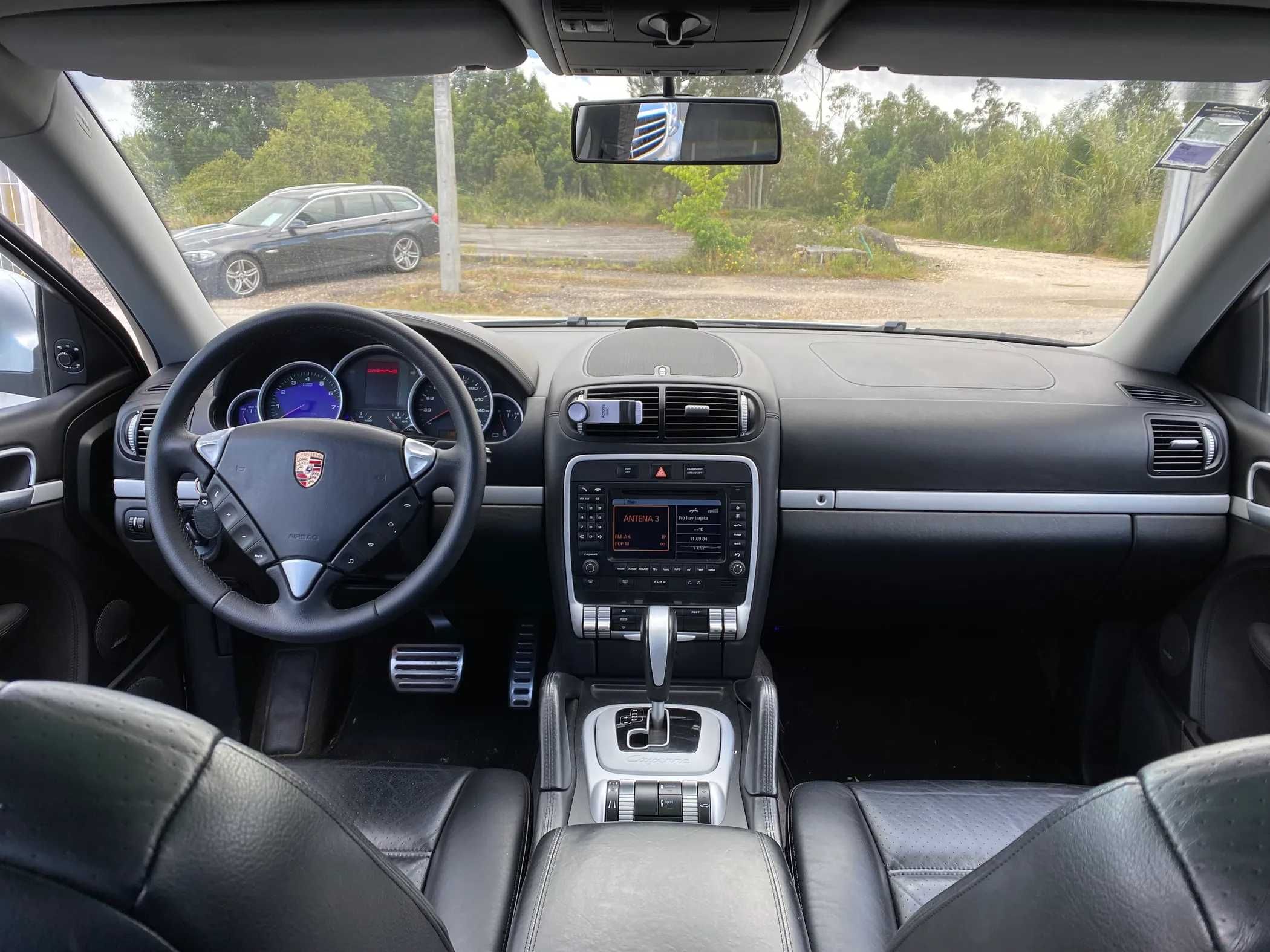 Porsche Cayenne S Nacional - 141 mil kms