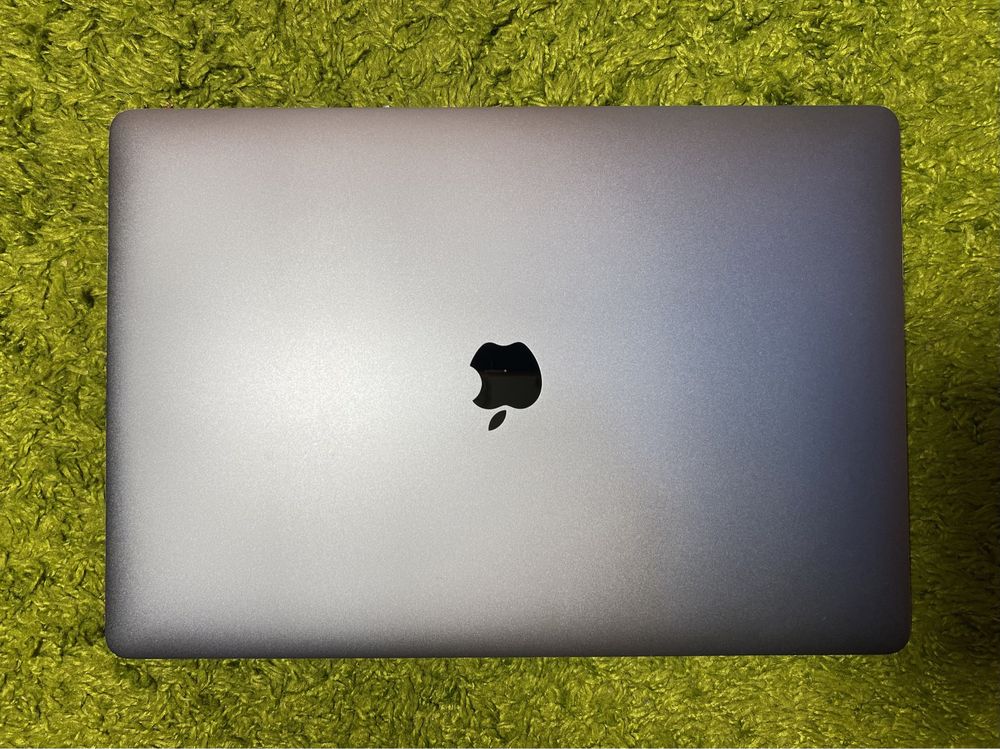 Ноутбук MacBook Pro 15 2018 I7-8850H 16GB 500SSD Space Gray