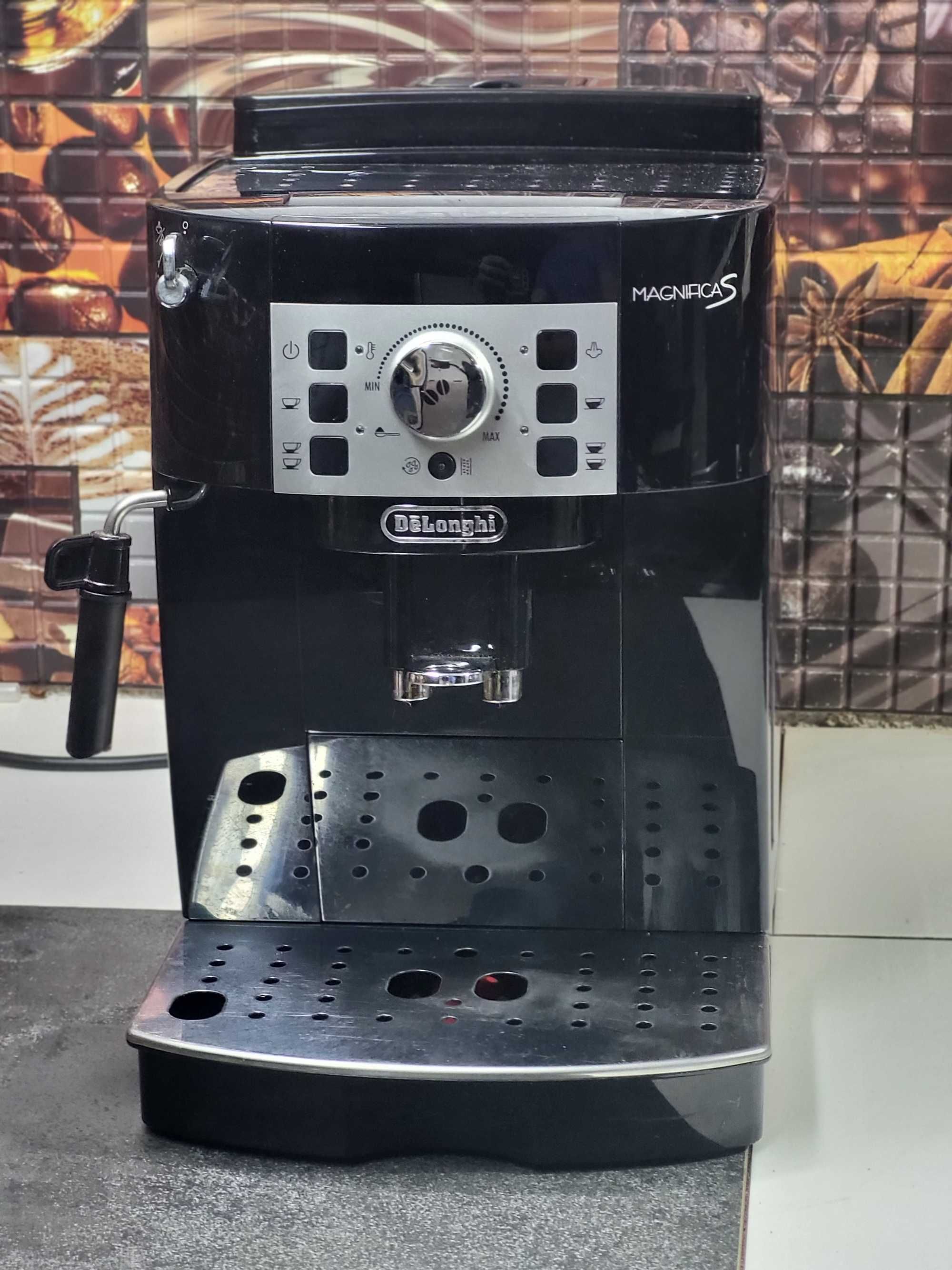 DeLonghi Magnifica S - FV serwis