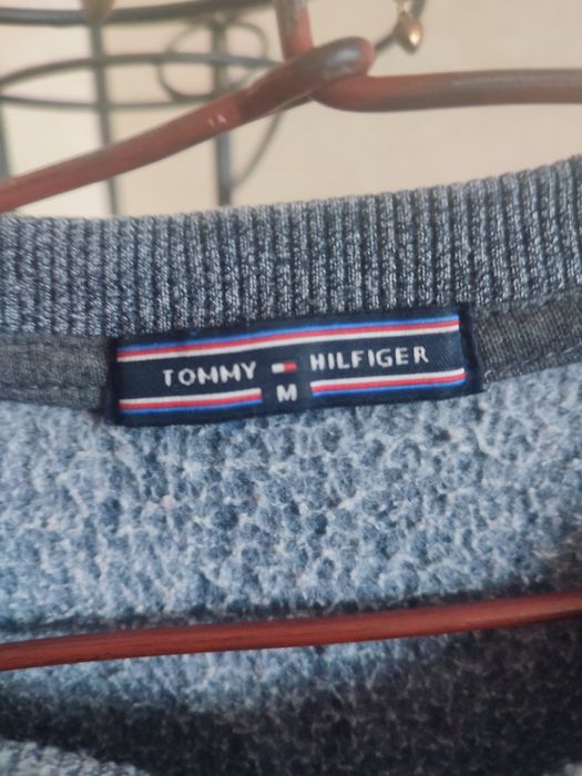 Спортивна кофта і світшот.